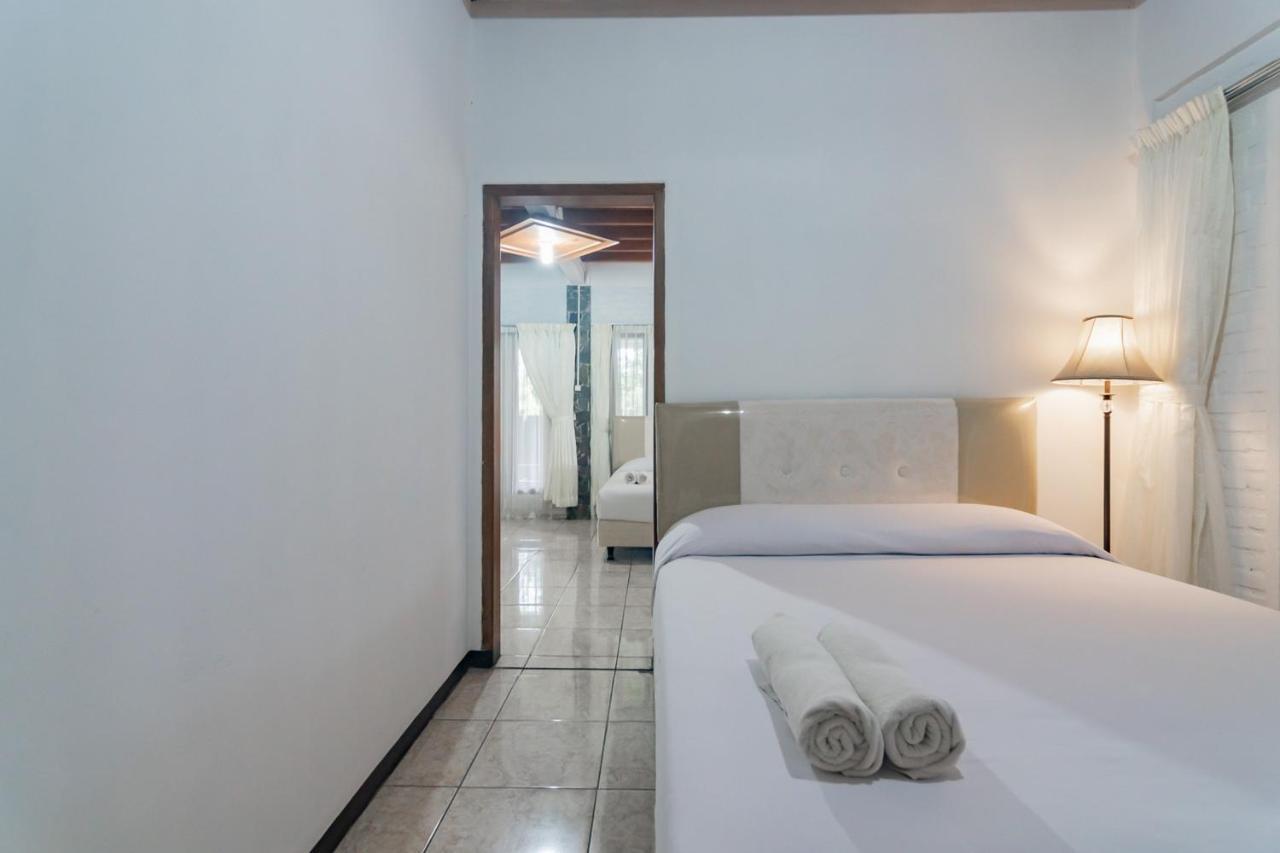 Samakta Guest House Lembang Eksteriør bilde