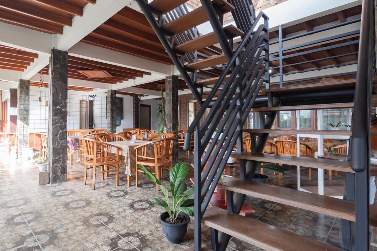 Samakta Guest House Lembang Eksteriør bilde